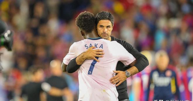 前场球员的 前场球员的